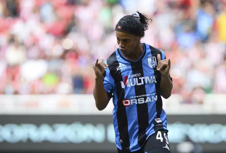 Ronaldinho entrenamiento Querétaro era lunes