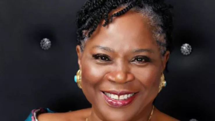 Onyeka Onwenu fallece en escenario