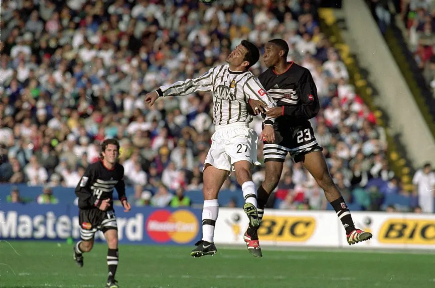 Otro fue Carlos Hermosillo, el delantero se unió al Galaxy luego de ser campeón con la máquina en 1997.