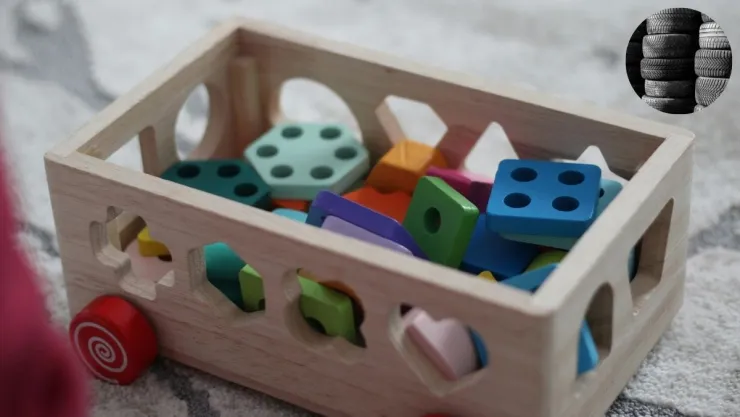 Ideas DIY Cómo hacer un organizador de juguetes infantil hecho con neumáticos reciclados.jpg