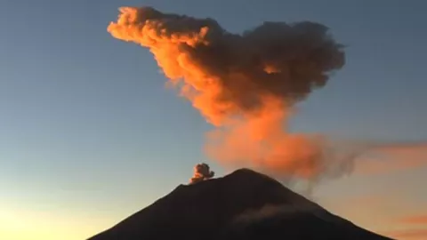 Ritual en el Popocatepetl es cancelado por intensa actividad