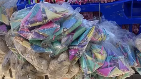 Jóvenes arrojan petardos y HIEREN a menor en Buctzotz