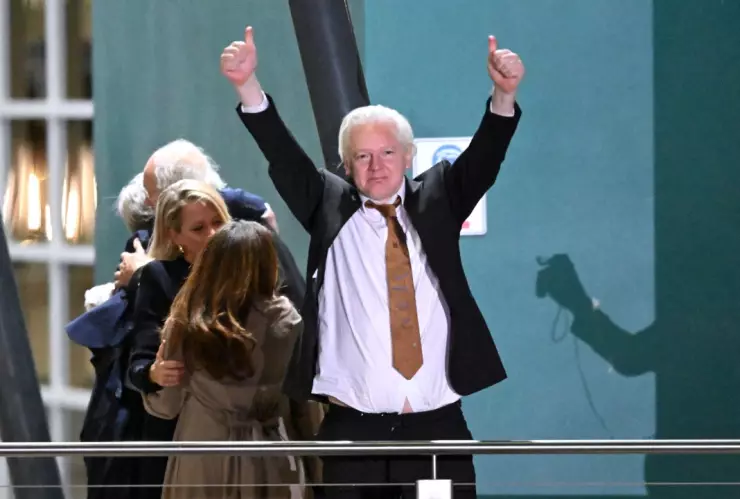 julian-assange-wikileaks-australia