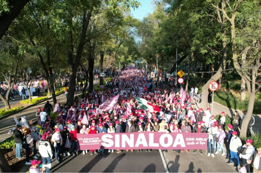 contingente Sinaloa marcha de AMLO