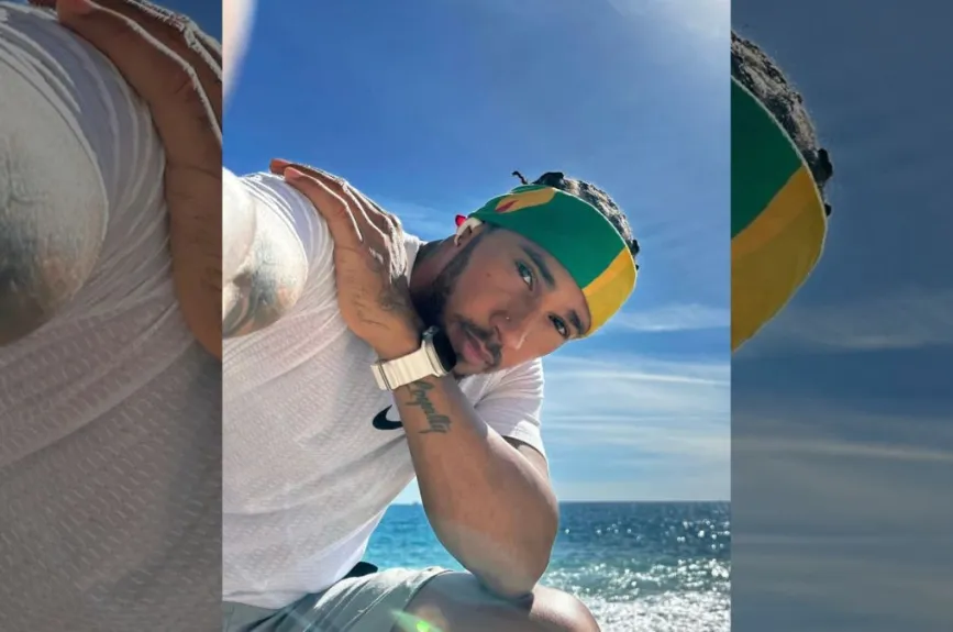 Lewis selfie.jpg