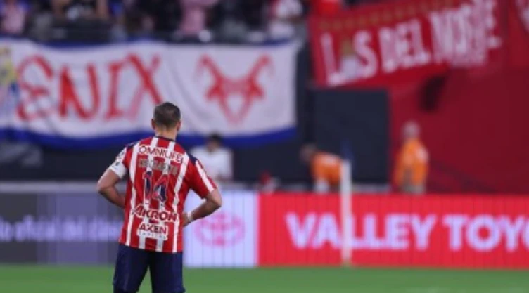 figuras-futbol-mexicano-defendieron-chicharito-penal-fallado-chivas-eliminacion.png