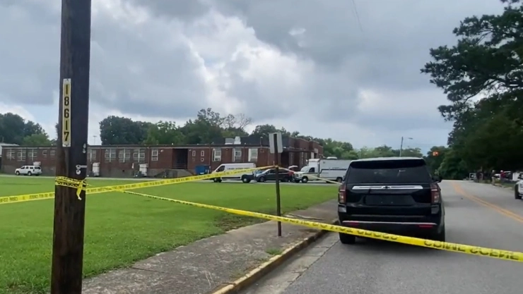 policia hombre escuela alabama