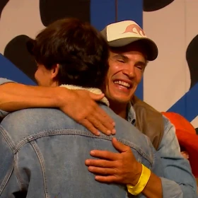 Kunno NUEVAMENTE se va a la suite del Capataz con Julio Camejo en La Granja VIP en la semana 7.jpg
