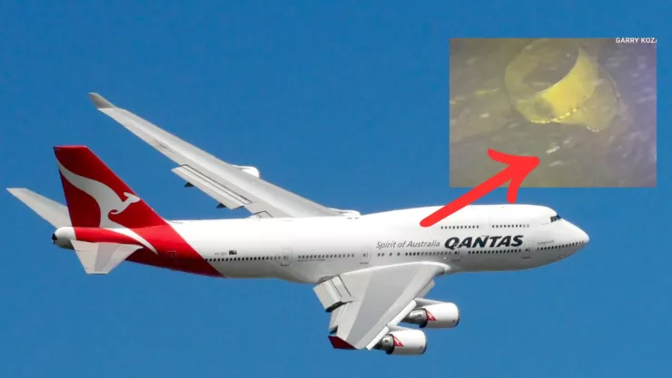 AVIÓN DEBAJO DE UN LAGO