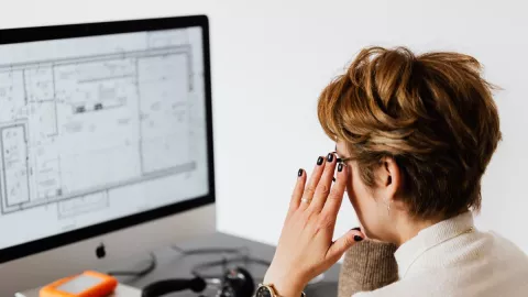 Esta es la edad en que las personas llegan a tener la inteligencia en su punto más alto, según Harvard