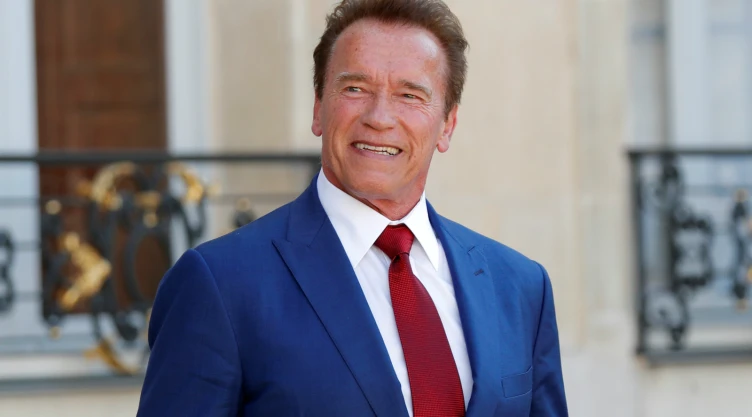 Arnold Schwarzenegger y Maria Shriver se separaron hace seis años, pero aún no han concluido su divorcio; sin embargo, cuando salió a la luz la infidelidad del actor, ambos decidieron dividir a la mitad su fortuna. La separación se estima que cos
