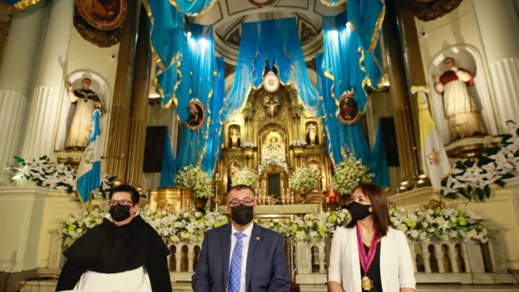 Guatemala declara Patrimonio Cultural la celebración de la Virgen del Rosario.jpg