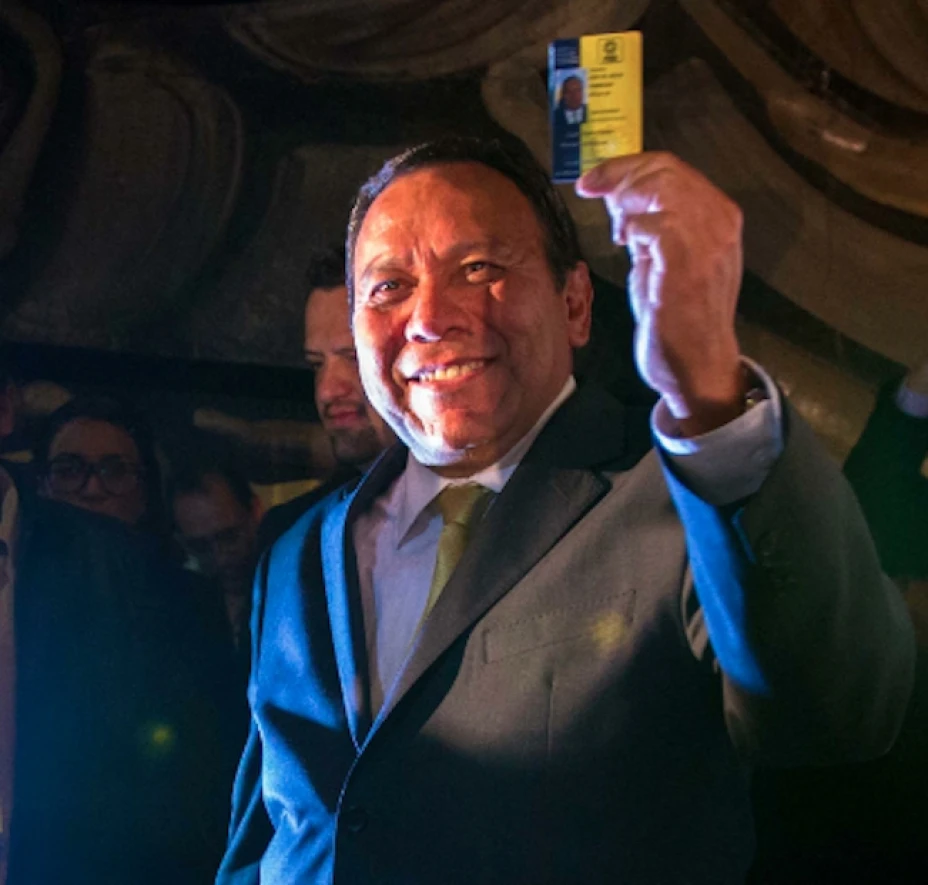 Jesús Zambrano en la campaña de afiliación