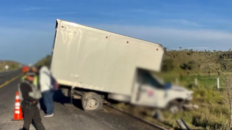 Camioneta se salió de la carretera Amozoc-Perote tras accidente hoy: Hay cierre