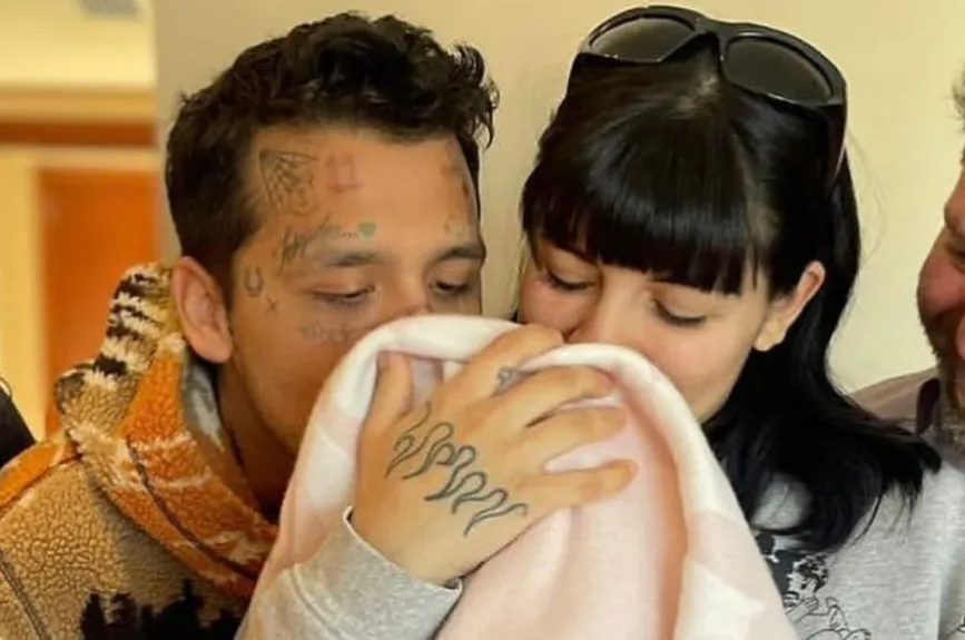 Cazzu y Nodal felices.jpg