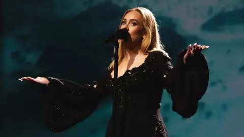 ADELE SE RETIRA.jpg