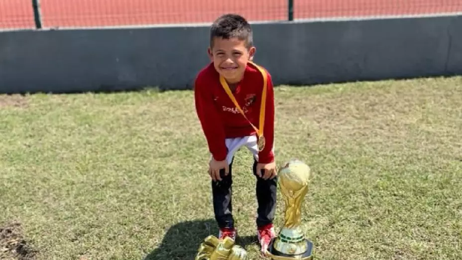 Video Niño veracruzano se viraliza por su habilidad como portero