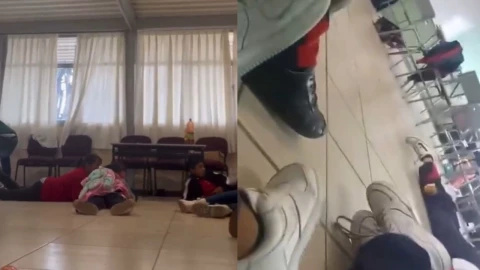 Niños de primaria y secundaria están tirados en el piso resguardándose de balaceras que ocurren afuera de los planteles.