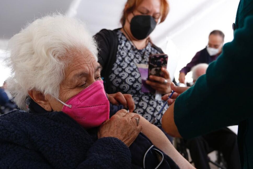 CDMX ha aplicado más de 2 millones de vacunas contra la influenza