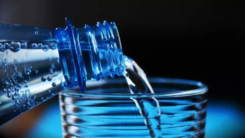 /estilo-de-vida/cuales-son-senales-cuerpo-deshidrata