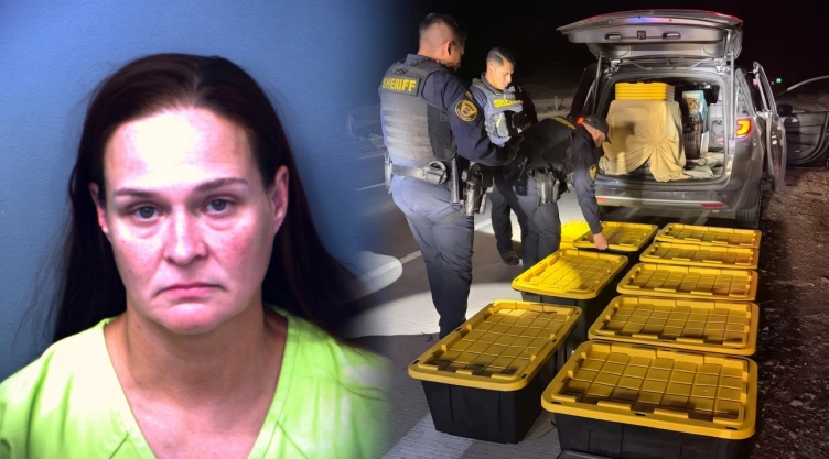 Ficha policial de Kelli Pinnock junto a agentes del Sheriff de El Paso revisando cajas plásticas con tapas amarillas tras frenar el tráfico de animales exóticos en una camioneta.