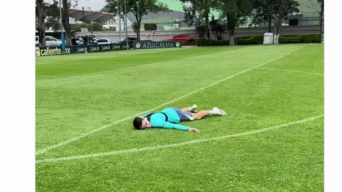 Memes Chicharito y su lesión