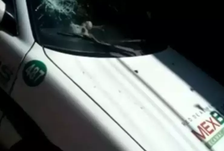 Riña entre policías y taxistas de Ecatepec