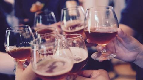 cumplea&ntilde;os_bar_pantallas