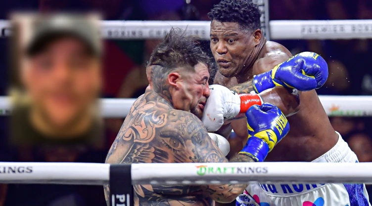 Andy Ruiz recibiendo un golpe de Luis Ortiz