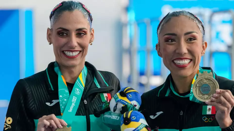 Nuria Diosdado y Joana Jiménez, oro en natación artística.