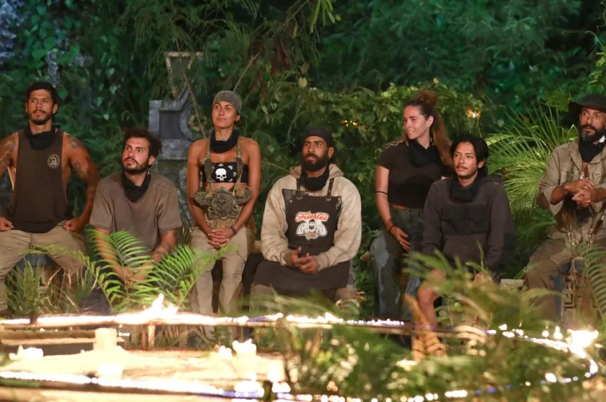 Los sobrevivientes llegaron al Concejo Tribal.