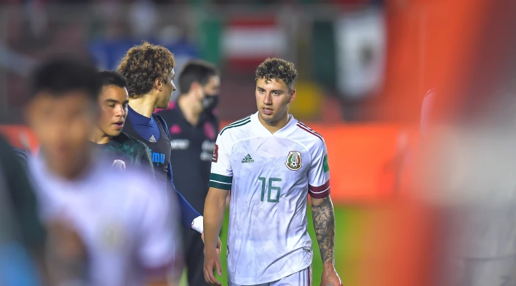Jorge Sánchez baja con la seleccion mexicana