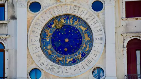 Portada Horóscopos Nana Calistar.jpg