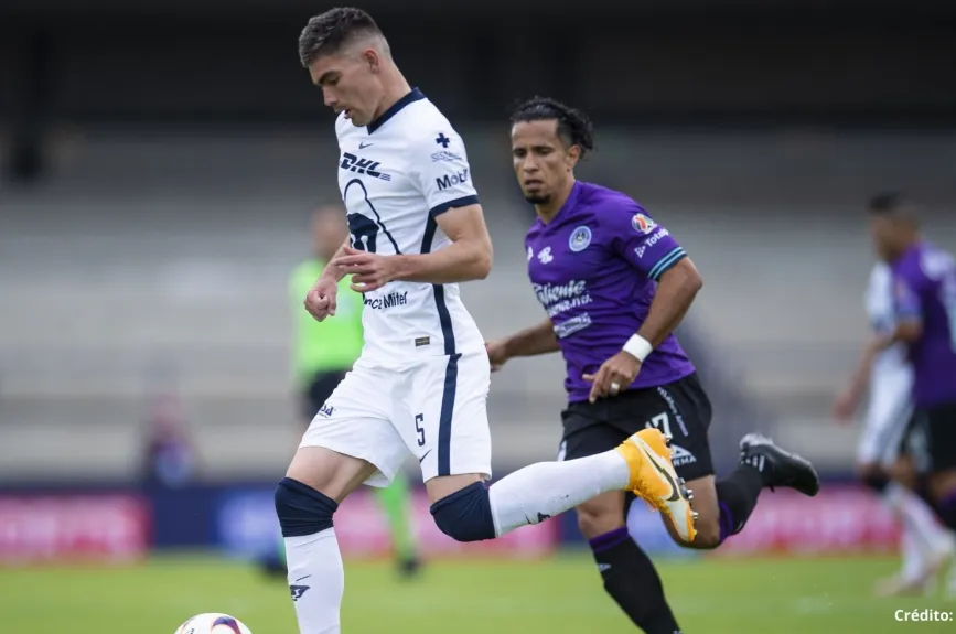 3 Defensas mexicanos Johan Vasquez.jpg