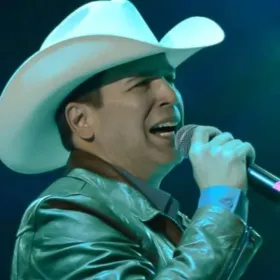 El cantante Bobby Pulido se postuló para congresista en Estados Unidos