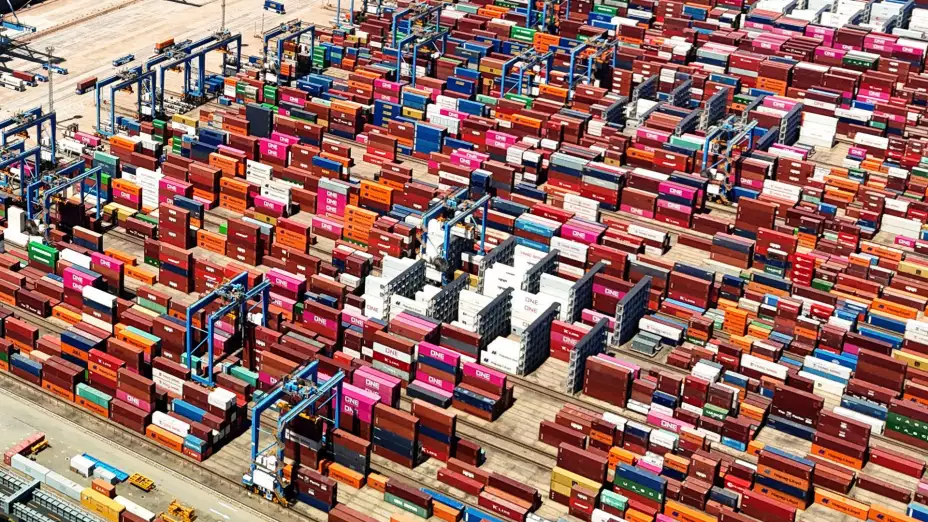 Contenedores en Qingdao, China.