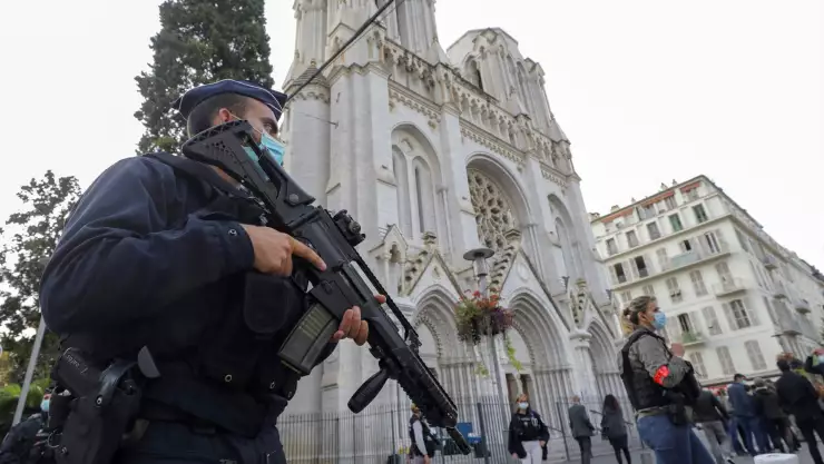 ataque niza francia.jpg