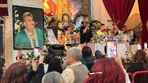 Homenaje a Paquita la del Barrio