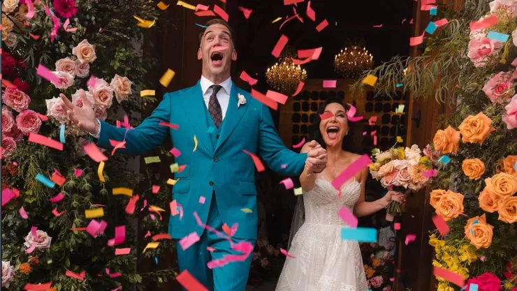 Martha Higareda y Lewis Howes se casan en Playa del Carmen