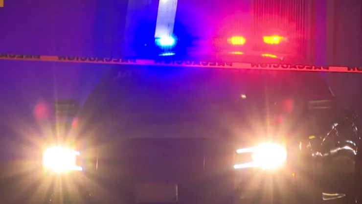 Localizan restos humanos dentro de vehículo abandonado en Rosarito el 16 de abril de 2025