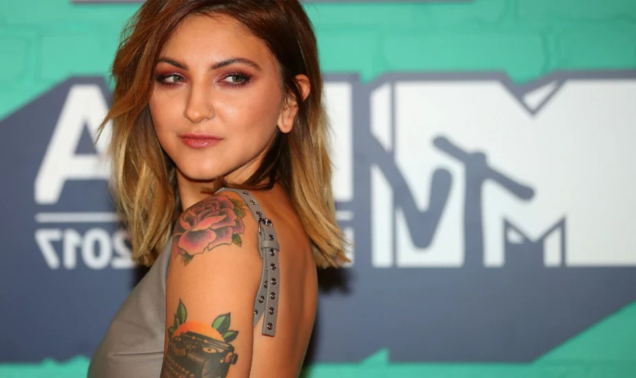 Julia Michaels