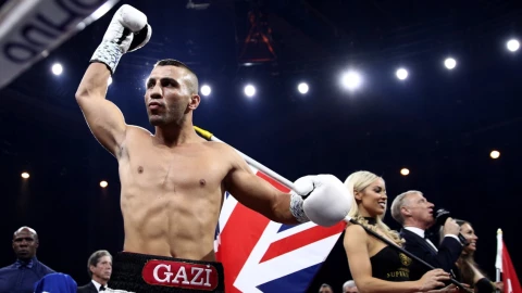 Canelo Álvarez y Avni Yildirim 