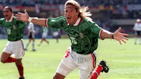 La mejor camiseta de la Selecci&oacute;n Mexicana, seg&uacute;n la IA, es la utilizada en 1998