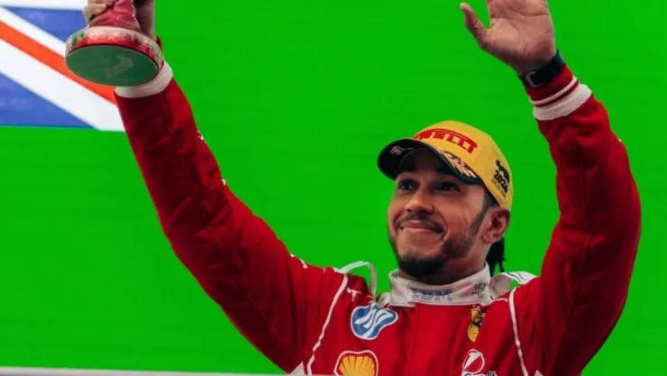 Lewis Hamilton contradice a Max Verstappen y defiende el nuevo reglamento de la Fórmula 1