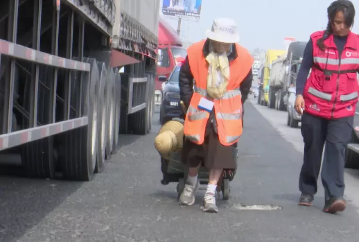 Peregrina a sus 94 años rumbo a la Basílica de Guadalupe