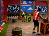 Batalla por la Permanencia en La Granja VIP Azalia Ojeda y Mario Mono Osuna se enfrentan en el Duelo de Nominación.jpg