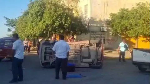 Fuere volcadura la mañana de este miércoles por Arco Norte en Cancún; esto se sabe