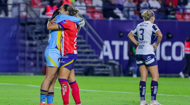 Atlético de San Luis festeja victoria ante Rayadas
