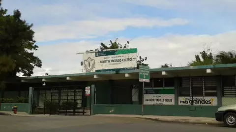 Identifican al presunto falso psicólogo que ingresó a secundaria en Mérida