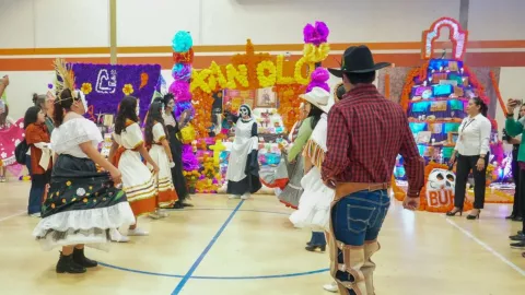 Tradiciones Mexicanas